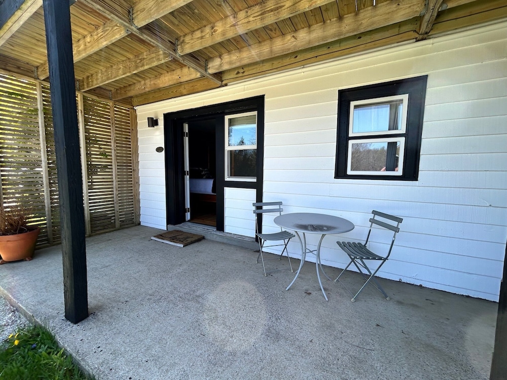 Fire Mountain Inn Cabins & Treehouses - photo 108