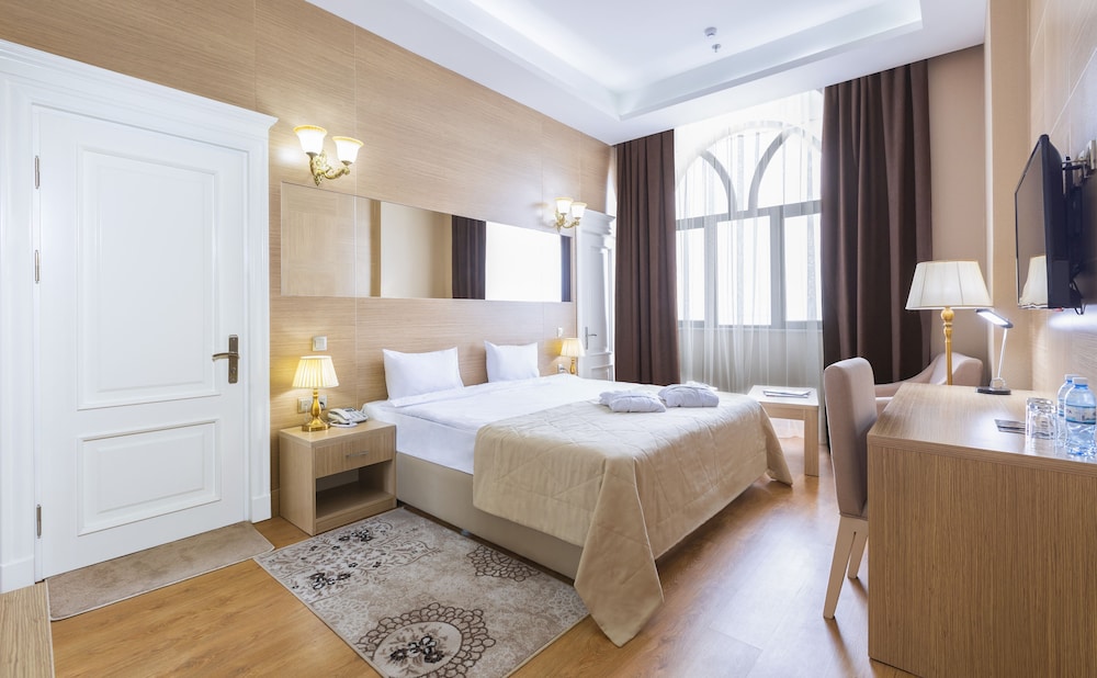 Nobel Hotel — hotel in Baku