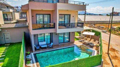 Fethiye 4 Bedroom Villa 9269 — 4-Star Luxury Hotel in Fethiye, Turkey