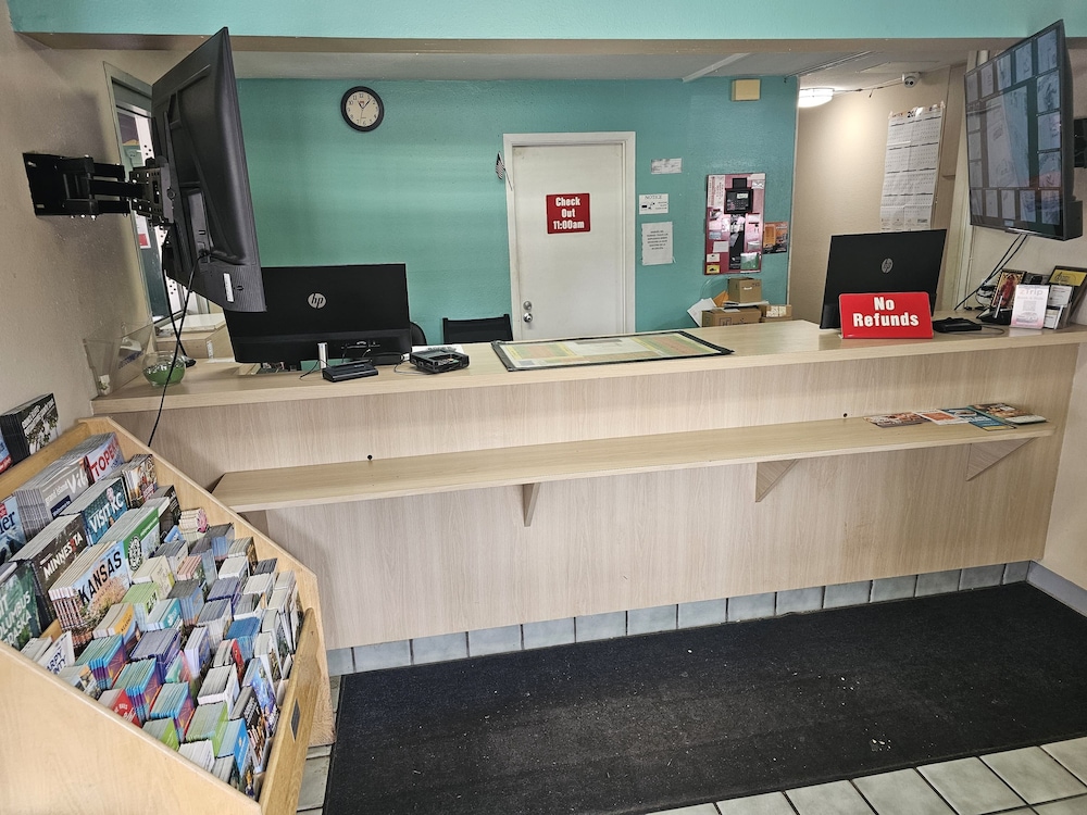 Travel Inn Omaha - photo 3