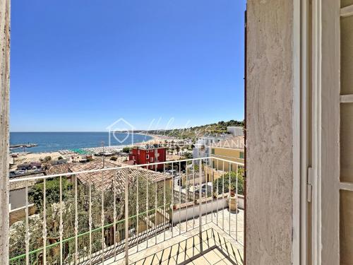 213 Villa Anna Quadrilocale A Numana Al Primo Piano Con Vista Mare Strepitosa Spiaggia White Beach Club Omaggio Dal Lun Al Ven Fino Al 02 08 — 4-Star Luxury Hotel in Numana, Italy