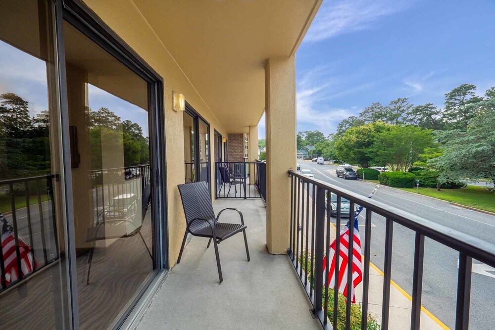 The Breakers Hotel & Suites - photo 31
