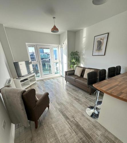 Raphael Heights — 5-Star Luxury Hotel in Newport, United Kingdom