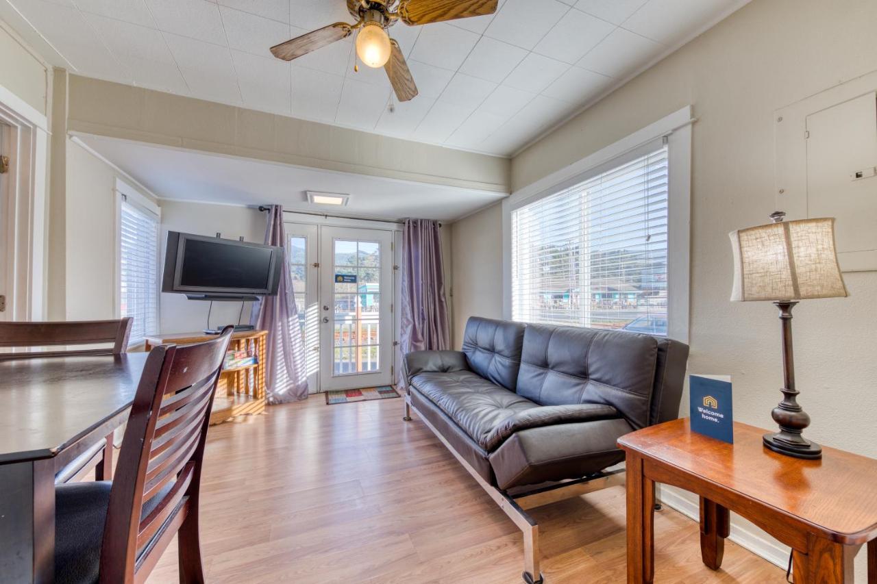 Starfish 1 2 3 & 4 in Rockaway Beach, United States