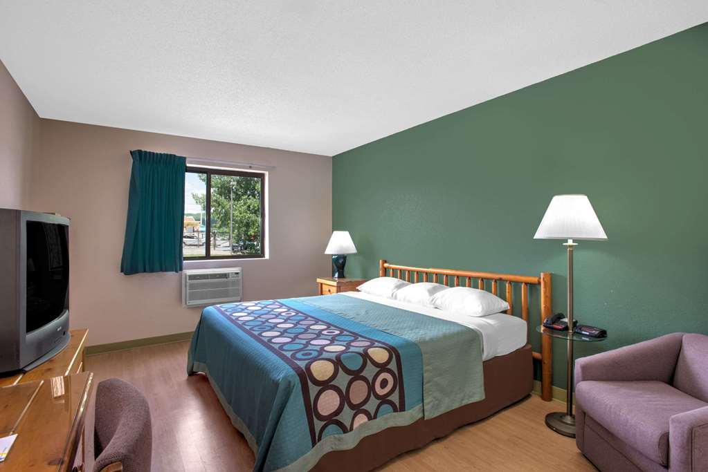 Super 8 by Wyndham Ticonderoga - photo 8