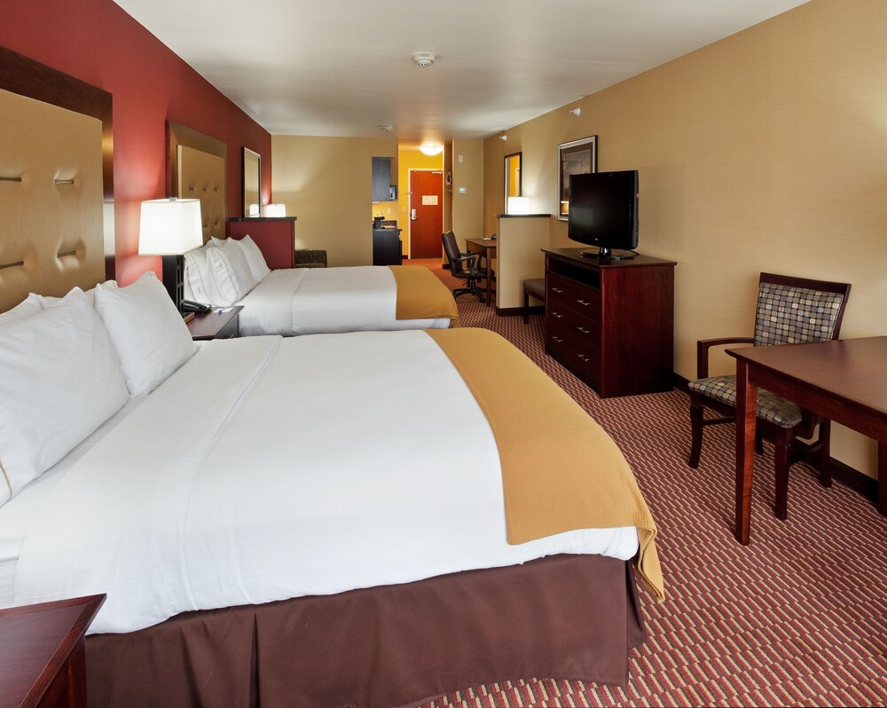 Holiday Inn Express Hotel & Suites Great Falls by IHG - photo 10