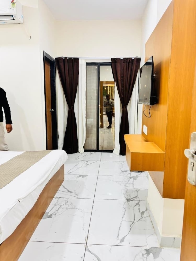 Hotel Venus Stays — Bhopal — photo 5