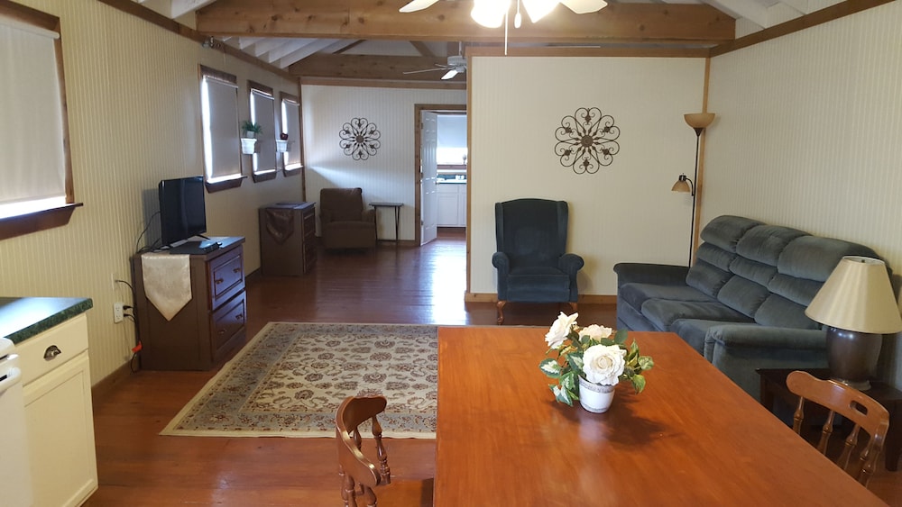 Top of the Hill RV Resort - photo 5