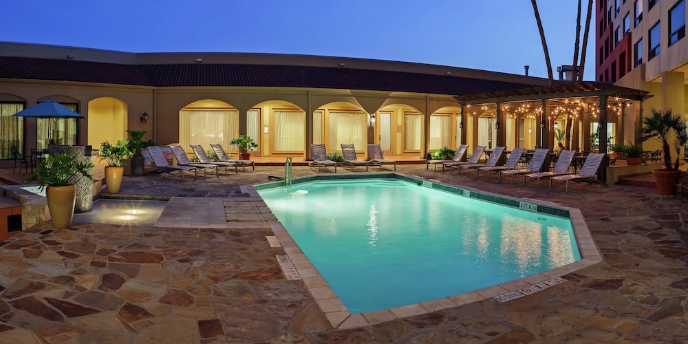 DoubleTree by Hilton San Antonio Downtown - photo 38