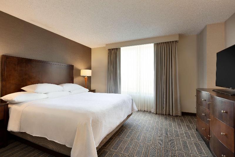 Embassy Suites by Hilton Chicago Lombard Oak Brook - photo 34