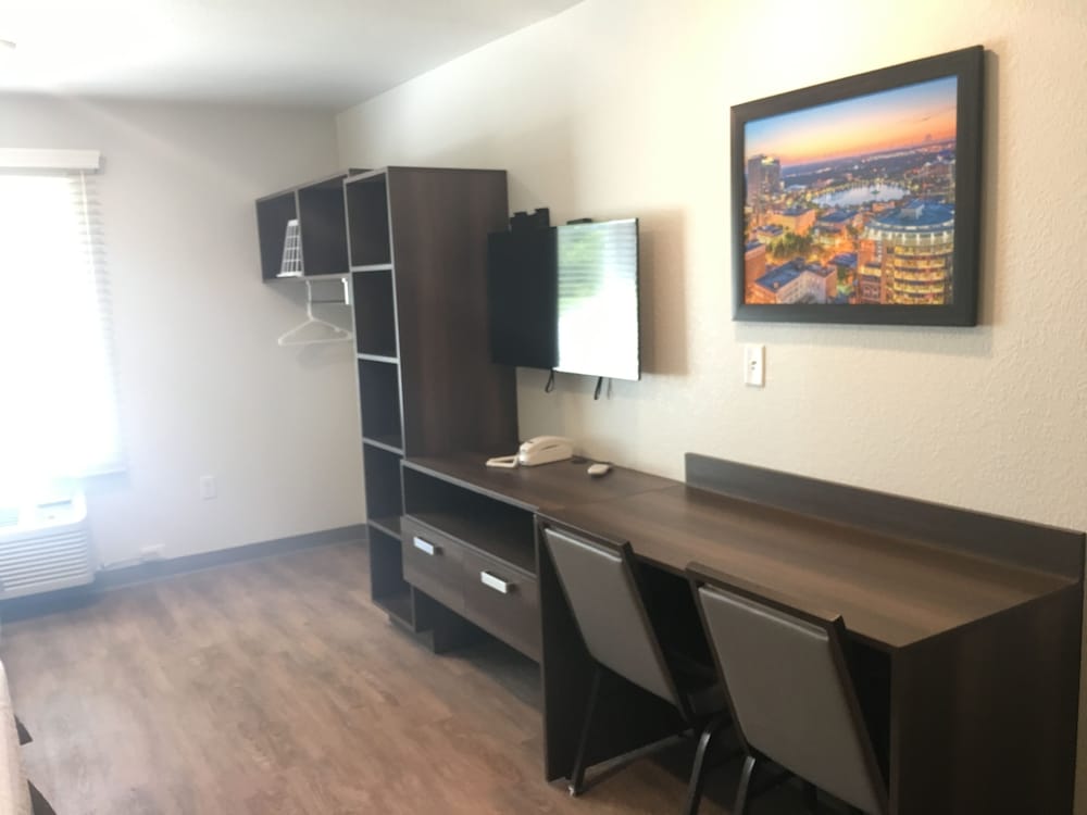 WoodSpring Suites Orlando International Drive - photo 17