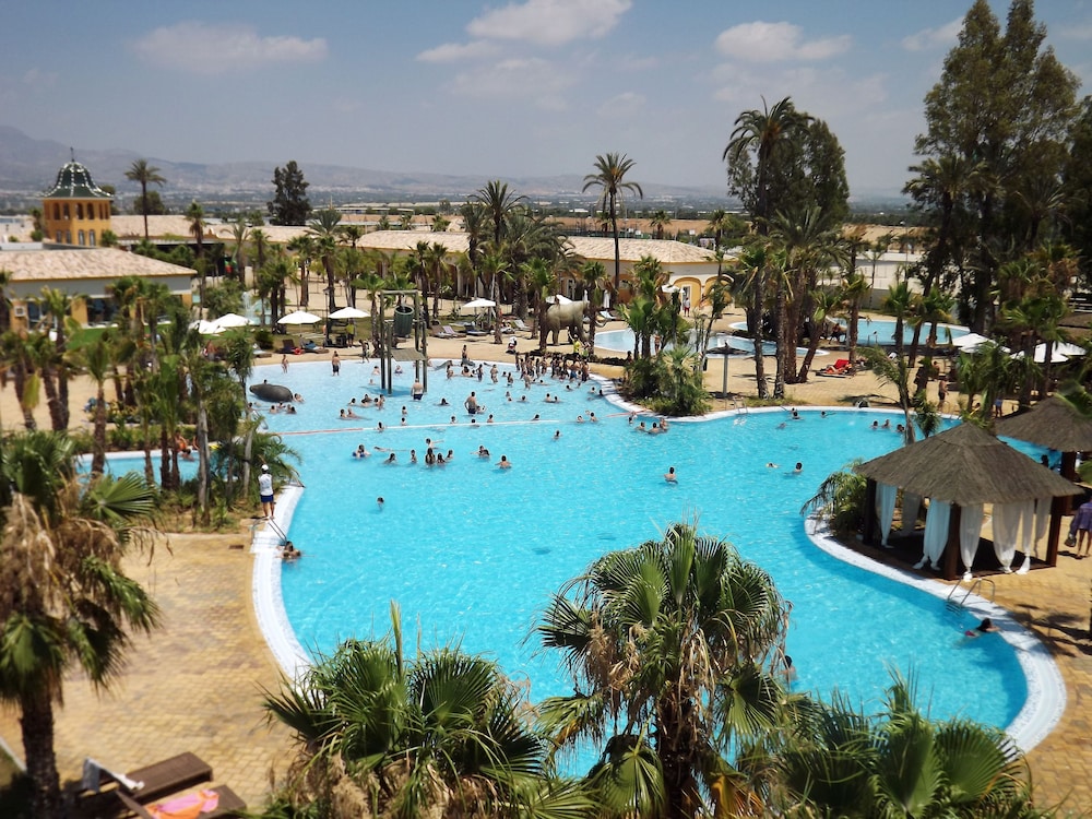 LG Residenz — hotel in Crevillente
