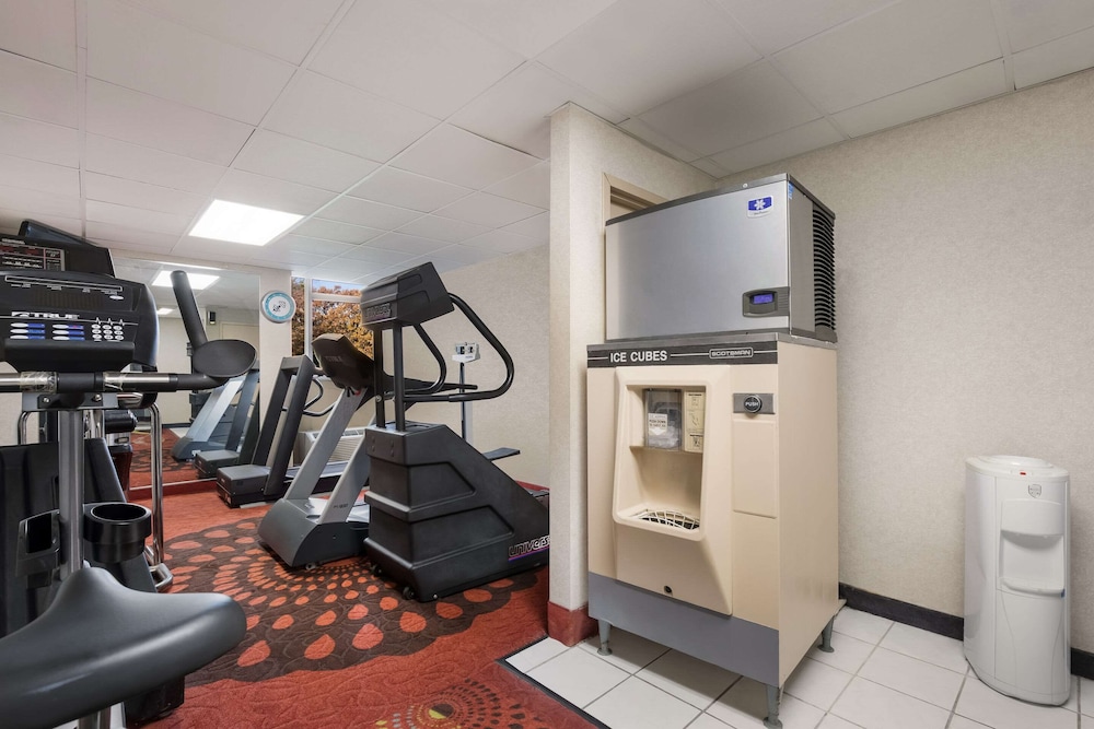 Quality Inn Joliet - photo 16