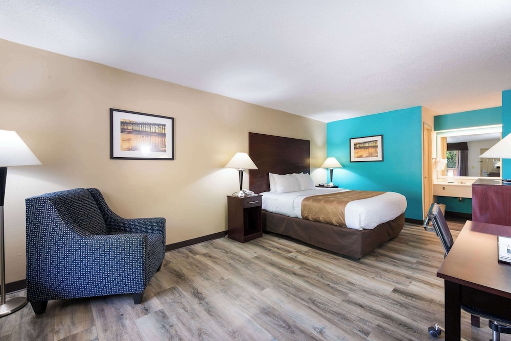 Quality Inn & Suites Rockingham - photo 6