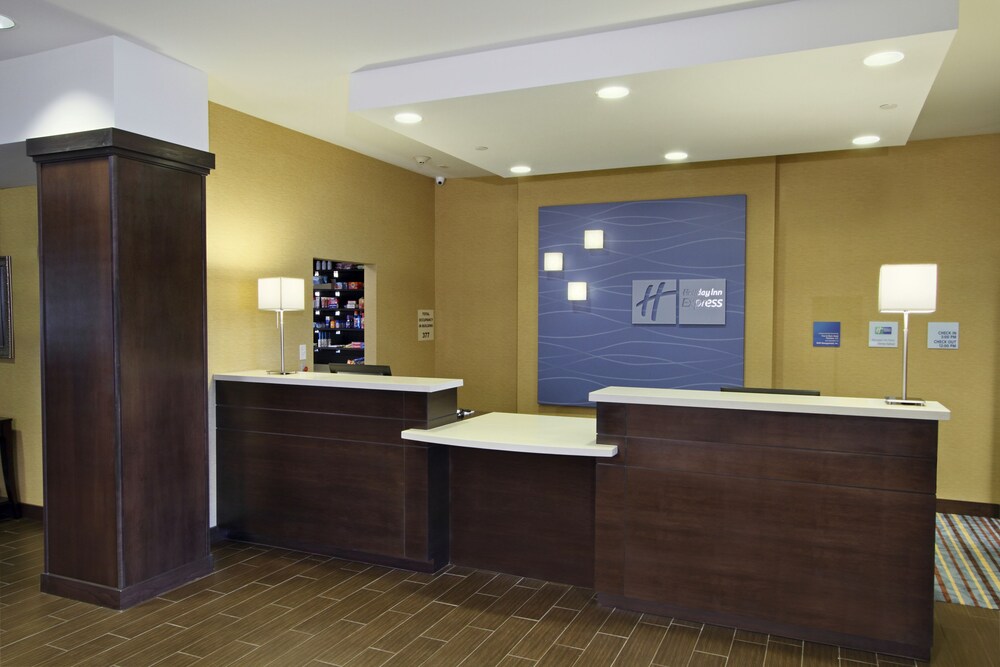 Holiday Inn Express & Suites Colorado Springs First & Main by IHG - photo 33