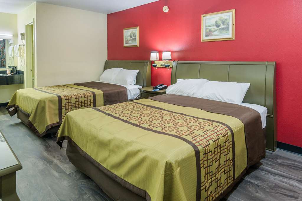 Rodeway Inn Ranger I 20 - photo 9