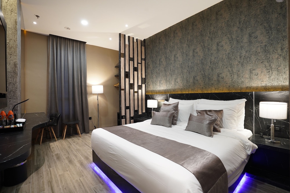 De Paris Hotel - last minute hotel in Medan