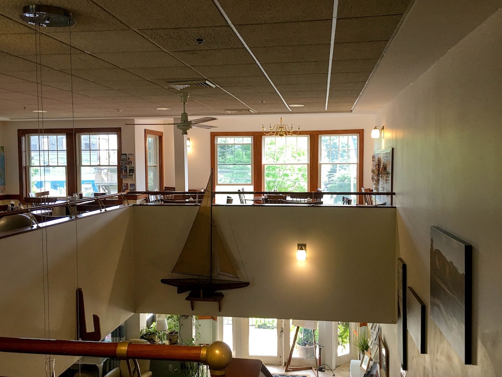 Camden Riverhouse Hotel - photo 76