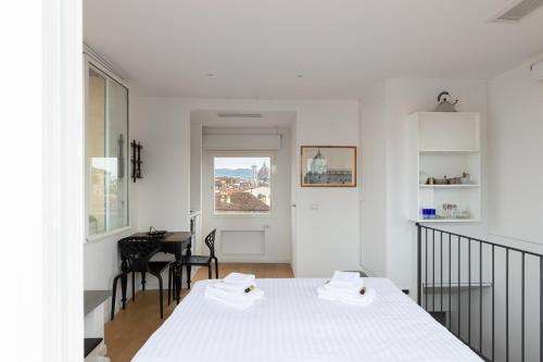 LoveTheView 360 LoveTheApartments — 4-Star Luxury Hotel in Florence, Italy