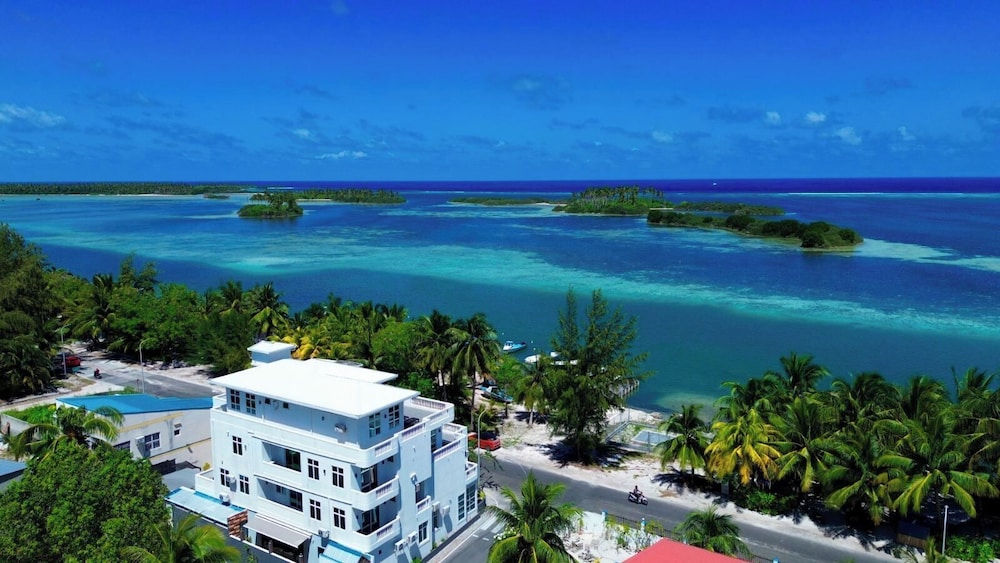 Lagoon Lodge — 4-Star Luxury Hotel in Hithadhoo, Maldives