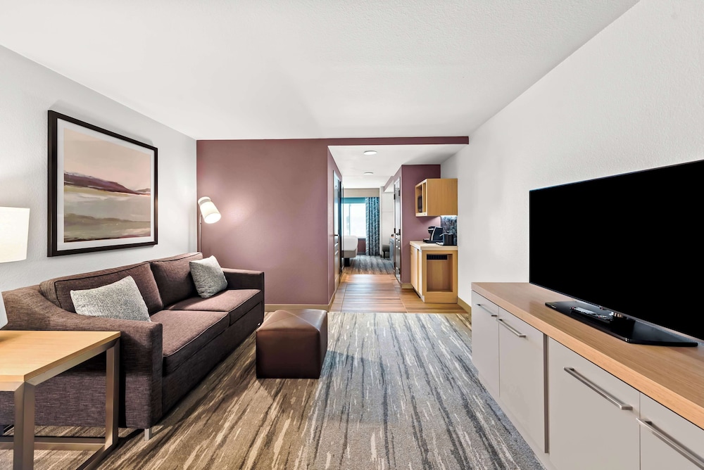 Hilton Garden Inn Seattle North Everett - photo 27