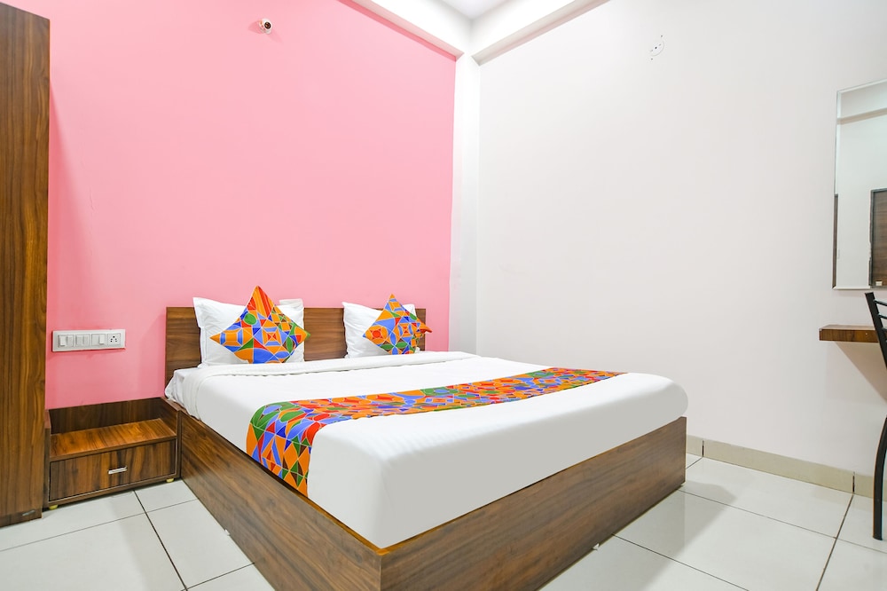 Fabexpress Golden Epoch - last minute hotel in Indore