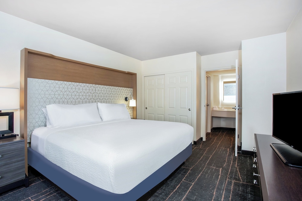 Courtyard by Marriott across Universal Orlando - photo 32