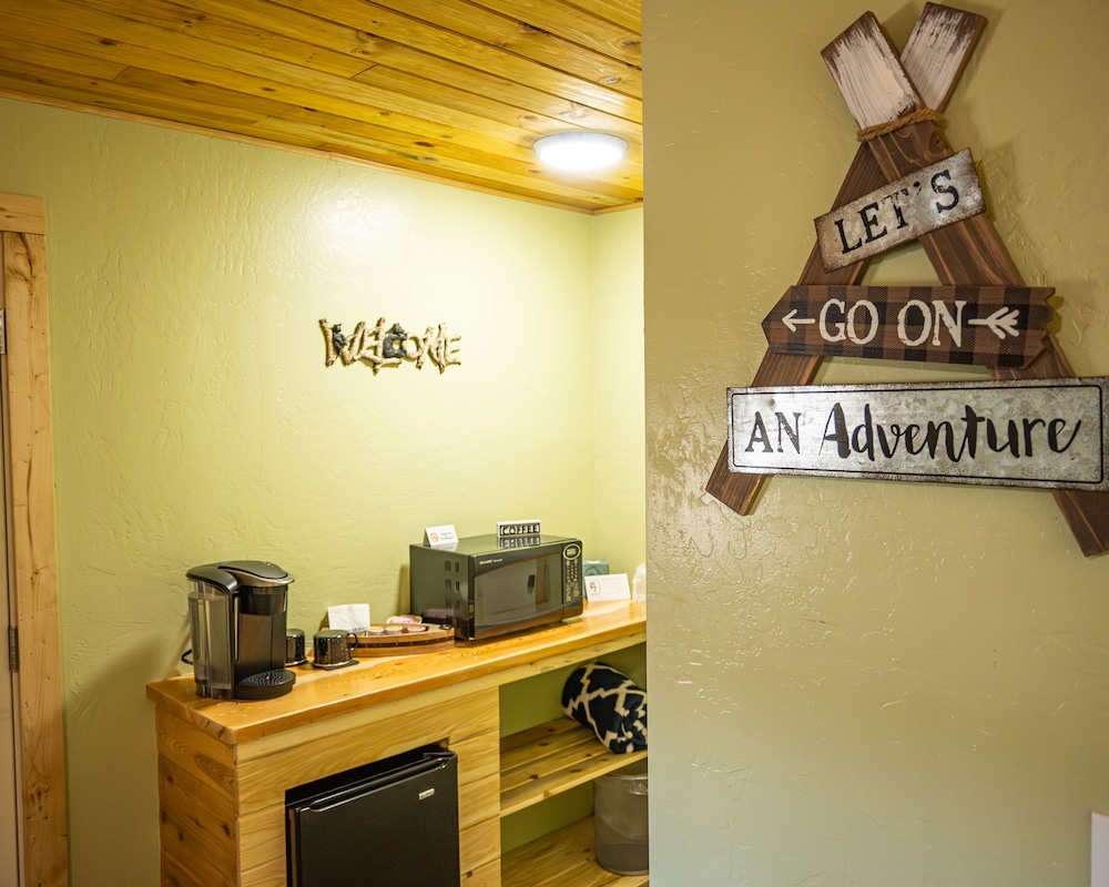 Rusty Buck Inn - photo 34