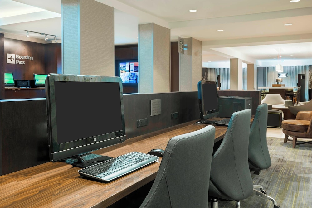 Courtyard by Marriott Sarasota Bradenton Airport - photo 17