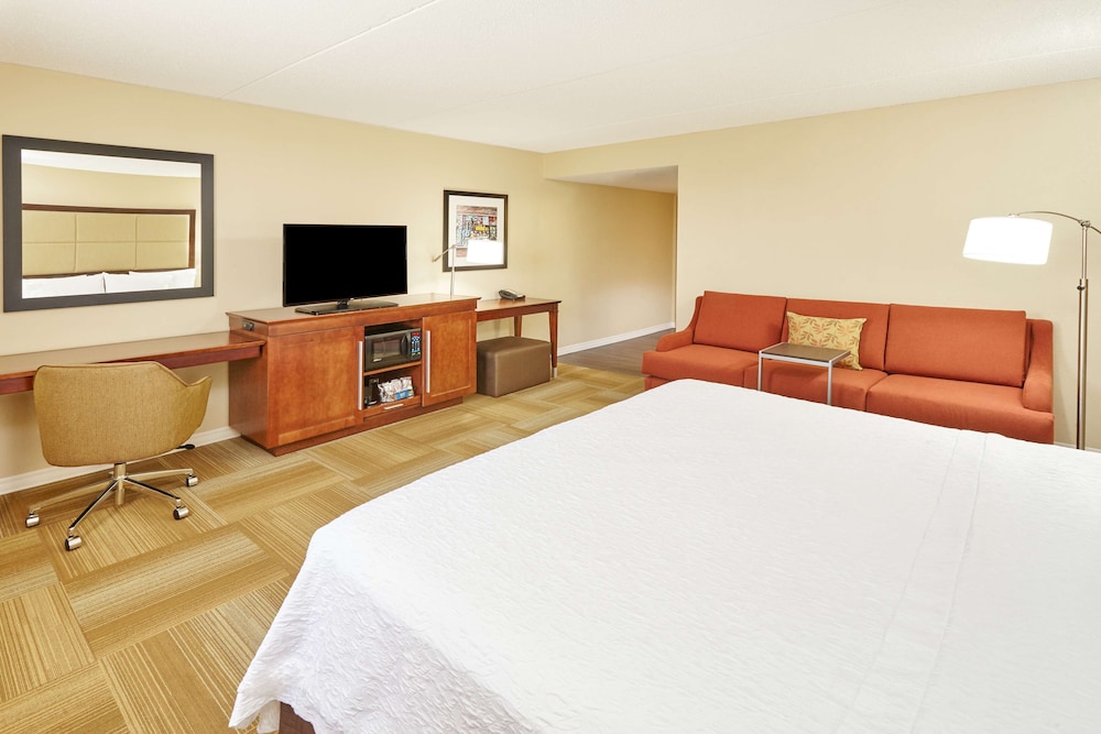 Hampton Inn Lafayette - photo 22