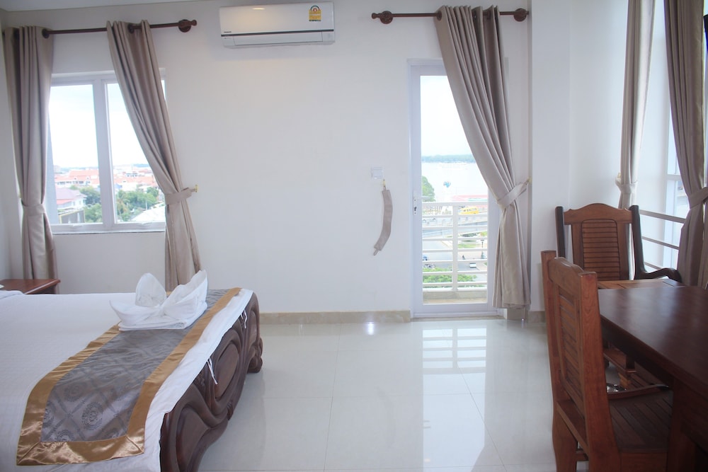 KC River Hotel — Kampong Cham — photo 2