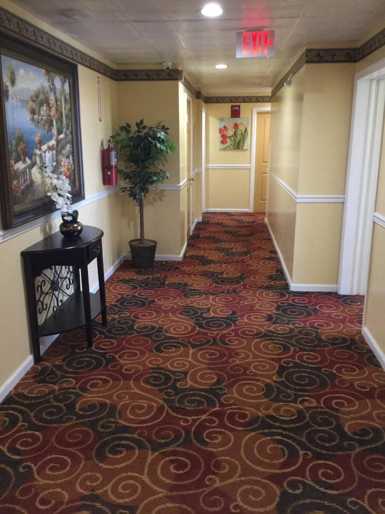 Red Carpet Inn Bridgeton Vineland - photo 27