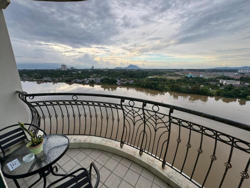 Riverview Vintage Home 8pax Kuching — 4-Star Luxury Hotel in Kuching, Malaysia