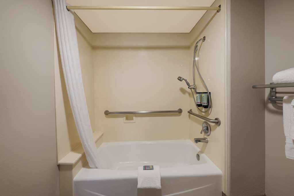 Best Western Inn & Suites Lemoore - photo 26