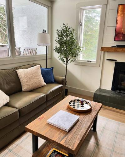 New 2025 Sugarbush Bridges Resort Outpost — Warren