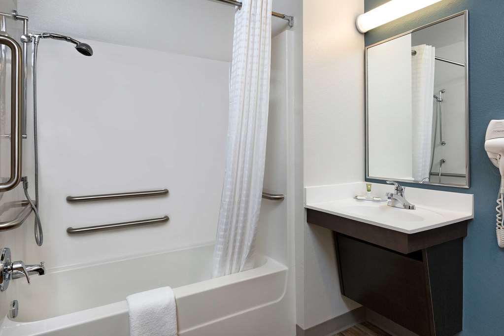 WoodSpring Suites Houston IAH Airport - photo 22