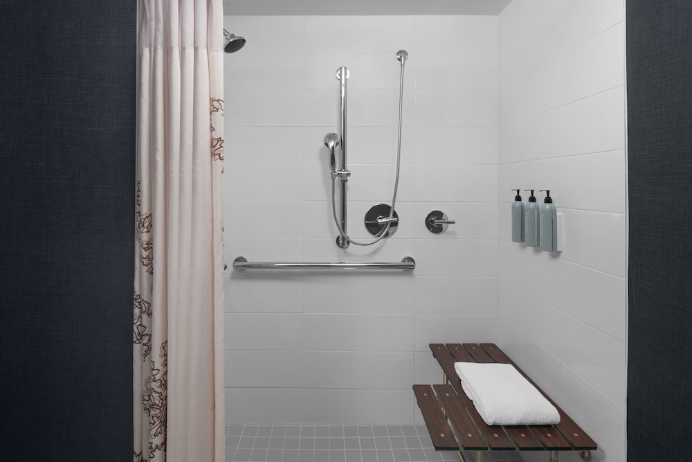 Residence Inn by Marriott Holland - photo 16