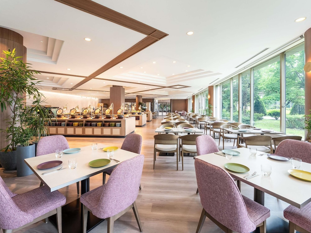 Mercure Nagano Matsushiro Resort & Spa — 4-Star Luxury Hotel in Nagano, Japan