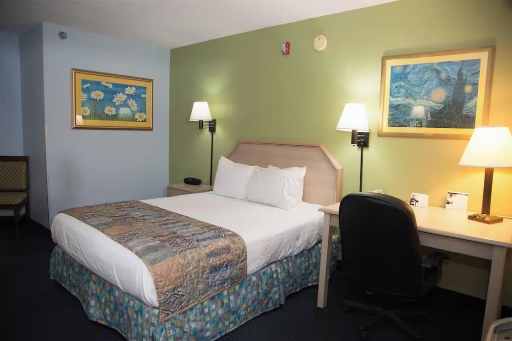 Baymont by Wyndham Fort Walton Beach Mary Esther - photo 15