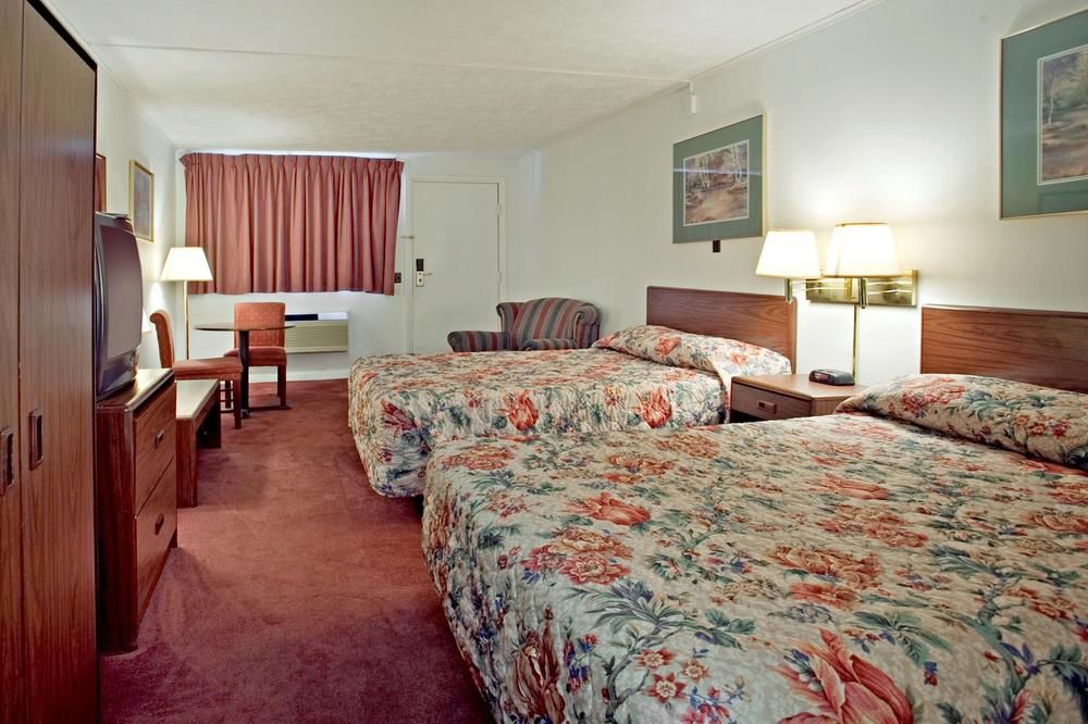 Americas Best Value Inn St. Albans South Charleston - photo 6