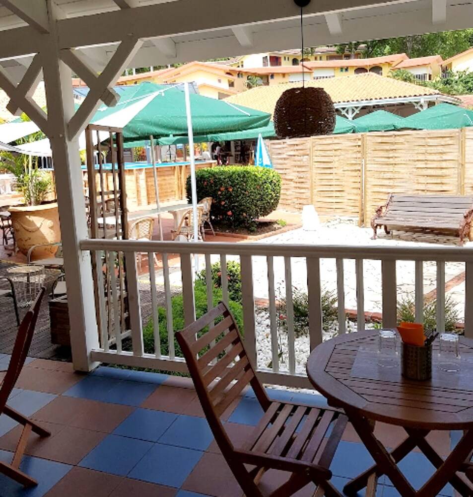 Studio Chaleureux a Sainte Anne 29m Avec Jardin. in Sainte-Anne-Sur-Brivet, Martinique