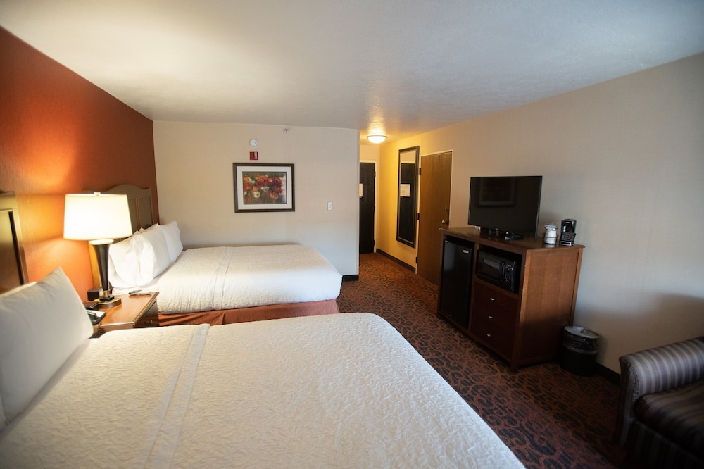 Hampton Inn St George - photo 9
