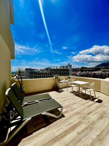 Benal Beach Resort 705 180 Seaview 2BR Apartment in Benal Beach Resort with Water Park — carbon neutral stay, Benalmadena