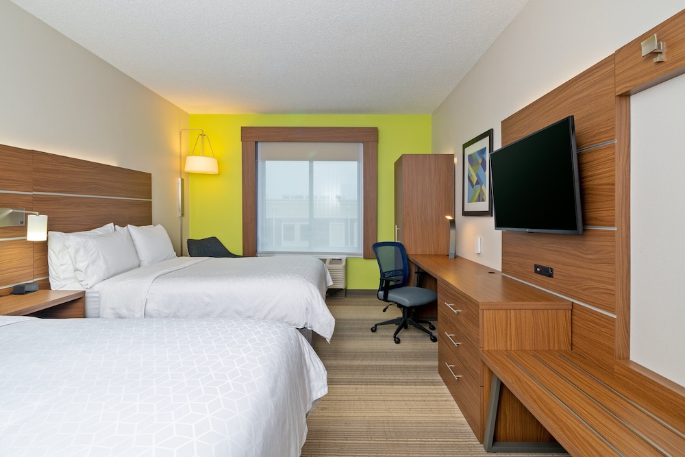 Holiday Inn Express Hotel & Suites Woodbridge by IHG - photo 10