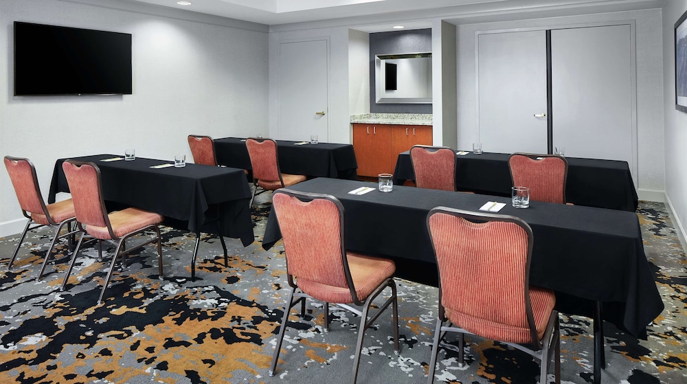 Hilton Garden Inn Albuquerque North Rio Rancho - photo 28