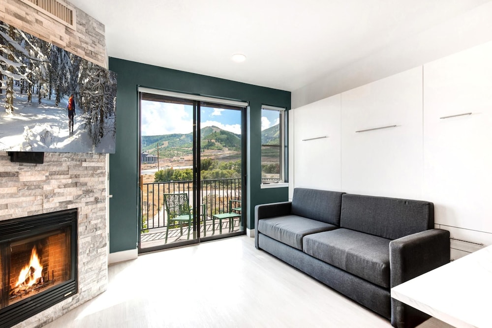 The Mason By Kbm — 4-Star Luxury Hotel in Heber, United States
