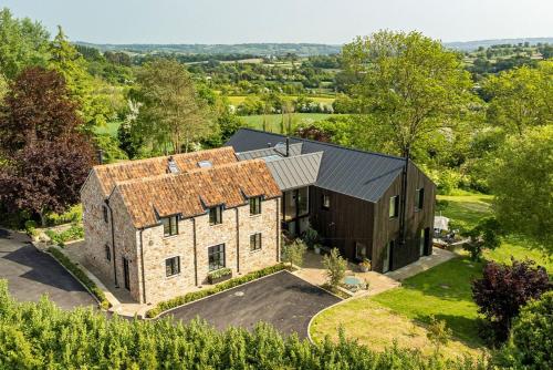 Chew Valley View - carbon neutral hotel in Winford