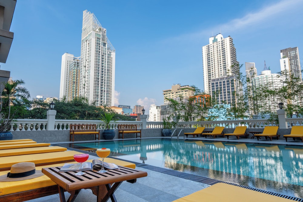 Boulevard Hotel Bangkok Sukhumvit