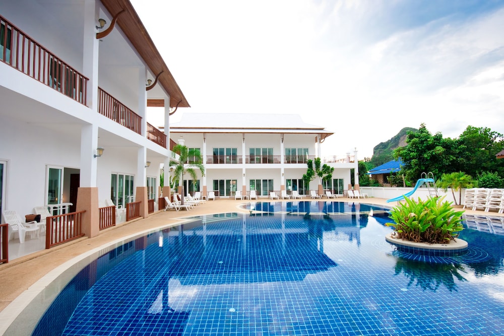 Nadivana Serviced Apartments — 4-Star Luxury Hotel in Krabi, Thailand