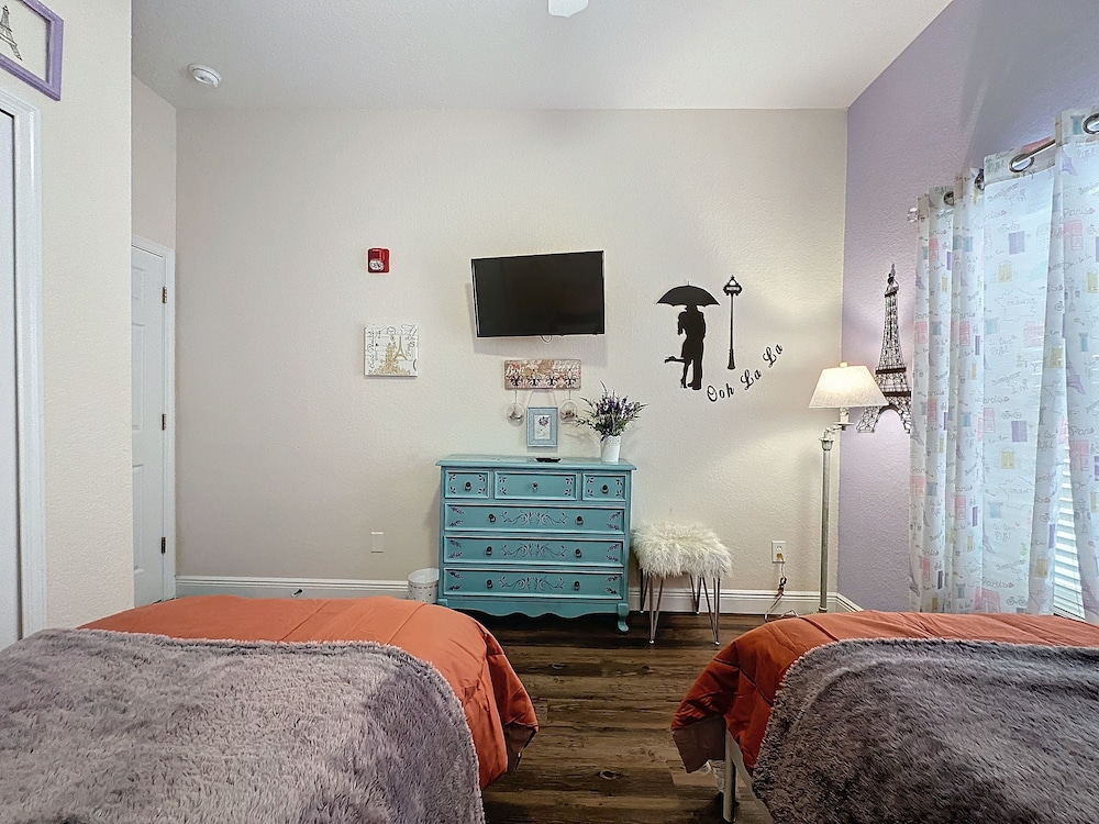 3 Bed 2 Bath Condo Bahama Bay Resort - photo 18